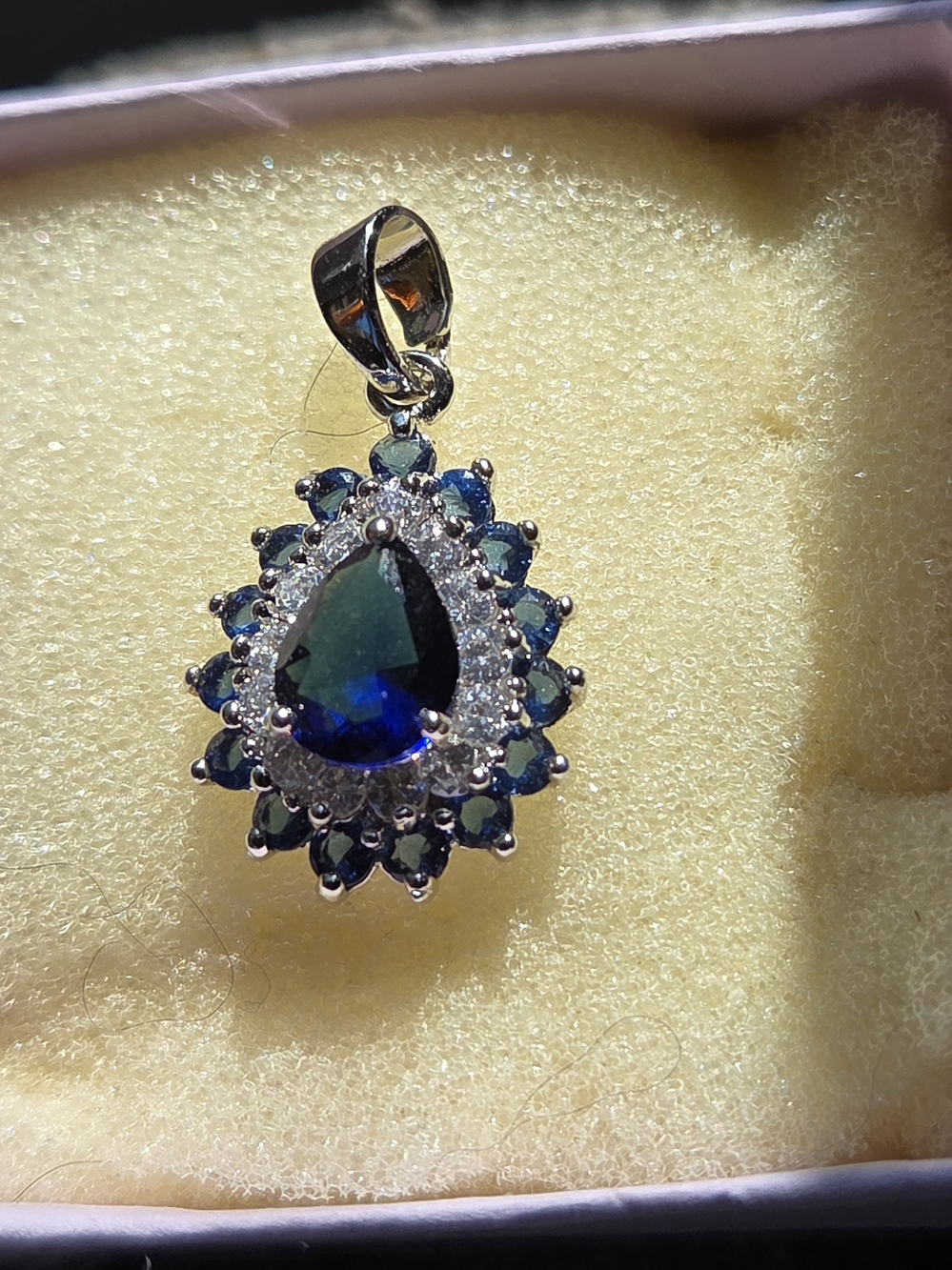 Sterling Silver 1.66ctw Pear And Round Iolite Pendant